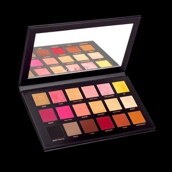 Huda Beauty Rose Gold Remastered - Picture 1 of 3
